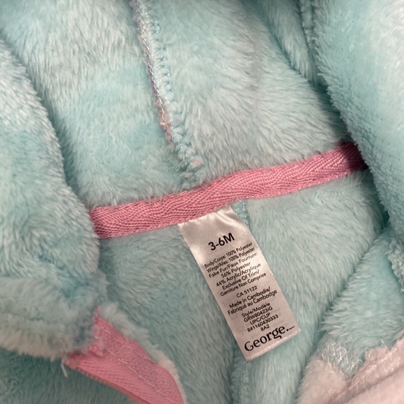 Unicorn Costume Onsie - Picture 5 of 6